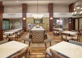 Hampton Inn & Suites Mobile Airport University Area 4