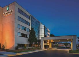 Embassy Suites by Hilton Milwaukee Brookfield 5