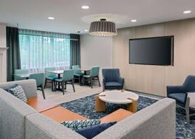 Hampton Inn Hartford/Airport 3