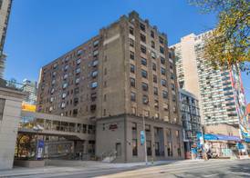 Hampton Inn & Suites by Hilton Toronto Downtown 2