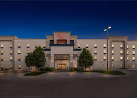 Hampton Inn Omaha/West Dodge Road (Old Mill) 5