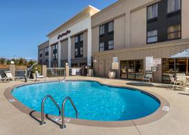 Hampton Inn Mebane 2