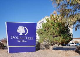 DoubleTree by Hilton Denver International Airport 2