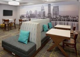 Hampton Inn Louisville Downtown 4