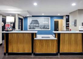 Hampton Inn & Suites Hermosa Beach 4