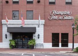 Hampton Inn & Suites Gainesville-Downtown 3