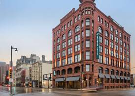 Homewood Suites by Hilton Milwaukee Downtown 2