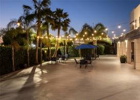 Hampton Inn & Suites Lathrop 2
