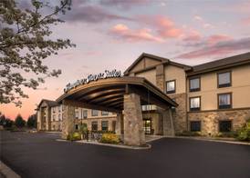 Hampton Inn & Suites Bend 4