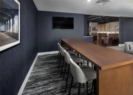 DoubleTree by Hilton Kansas City Airport 2