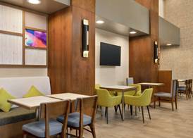 Hampton Inn & Suites Tacoma/Puyallup 4