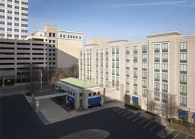 Hilton Garden Inn Virginia Beach Town Center 3