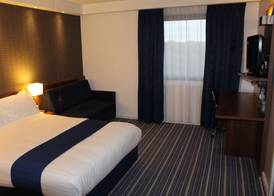 Holiday Inn Express TAMWORTH by IHG 4