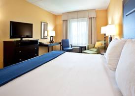 Holiday Inn Express & Suites WILMINGTON-NEWARK by IHG 5