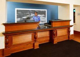 Hampton Inn & Suites Savannah/Midtown 4