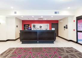 Hampton Inn & Suites Sandusky/Milan 2