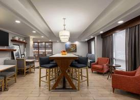 Hampton Inn Charlottesville 3