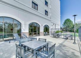 Embassy Suites by Hilton Louisville East 2