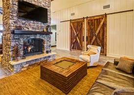 Black Fox Lodge Pigeon Forge, Tapestry Collection by Hilton 5
