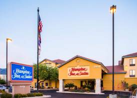 Hampton Inn & Suites Tucson Mall 5
