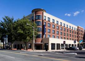 Hampton Inn & Suites Chapel Hill/Carrboro 2