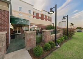 Hilton Garden Inn Lawton-Fort Sill 4