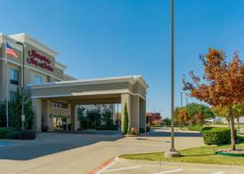 Hampton Inn & Suites Fort Worth-Fossil Creek 2
