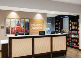 Hampton Inn & Suites Deland 5