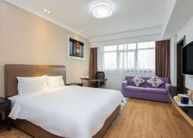 Holiday Inn SHANGHAI JING'AN by IHG 3
