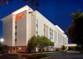 Hampton Inn & Suites Charlotte/Pineville 2