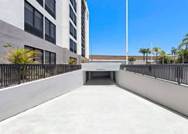 Hampton Inn by Hilton Los Angeles Airport LAX 2