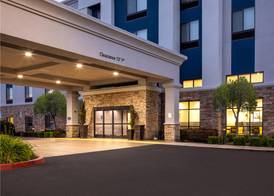 Hampton Inn & Suites Manteca 2