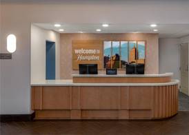 Hampton Inn & Suites Fresno 4