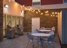 Home2 Suites by Hilton Roanoke 4