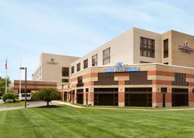 DoubleTree by Hilton Hartford - Bradley Airport 2