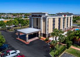 Hampton Inn Orlando-Maingate South 3