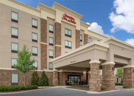 Hampton Inn & Suites Roanoke Airport 3