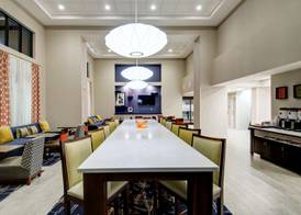 Hampton Inn & Suites Springfield Downtown 4