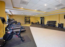 Hilton Garden Inn Chesapeake/Greenbrier 5