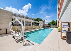 Home2 Suites by Hilton Charlotte Airport 4