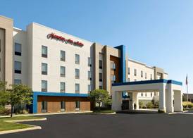 Hampton Inn & Suites York South 2