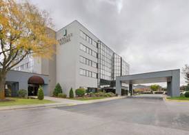 Embassy Suites by Hilton Milwaukee Brookfield 2