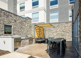 Home2 Suites By Hilton Kalamazoo Southeast 2