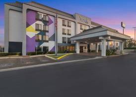 Spark by Hilton Bakersfield Central 3