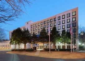 DoubleTree by Hilton Atlanta Airport 2