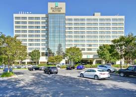 Embassy Suites by Hilton Santa Clara Silicon Valley 4