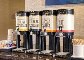 Hampton Inn Elkhart 5