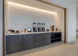 Hilton Garden Inn Media 4
