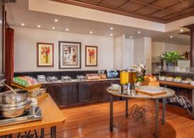 DoubleTree by Hilton Chicago North Shore Conference Center 4
