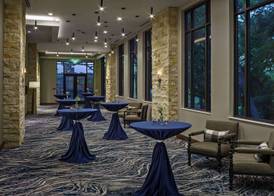 The Bevy Hotel Boerne, A Doubletree By Hilton 2